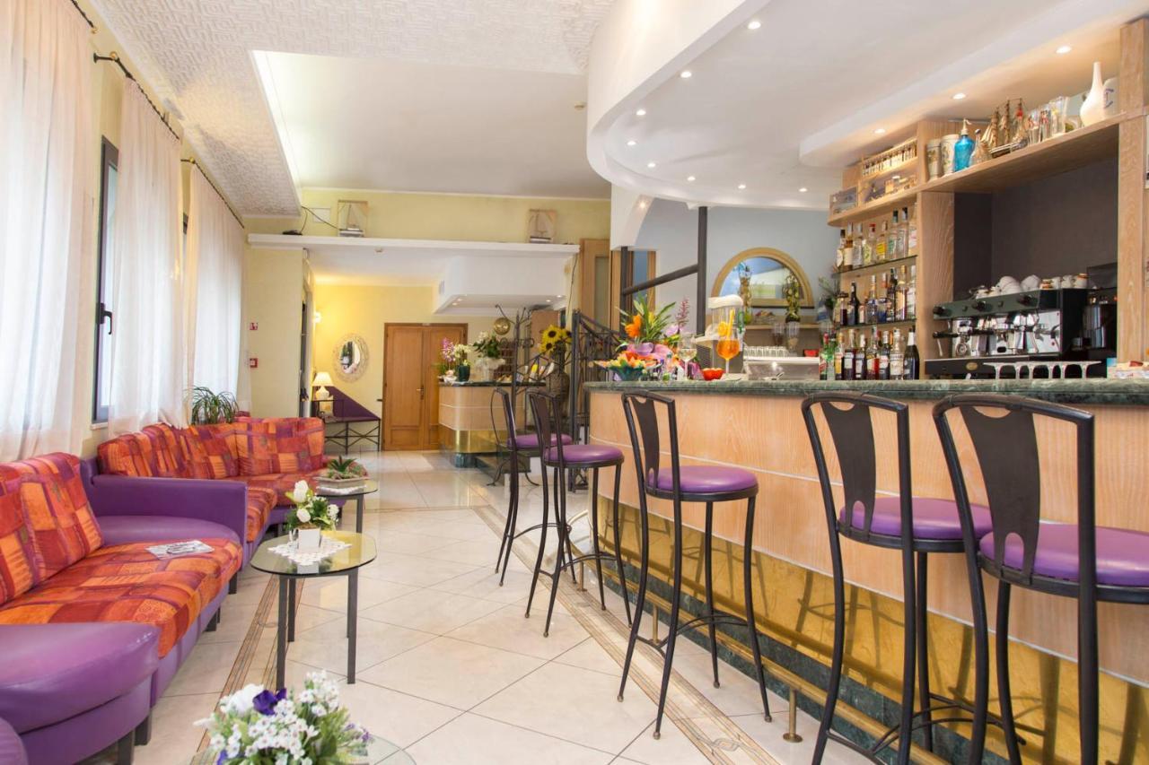 Hotel Franca Беллария-Иджеа-Марина Экстерьер фото