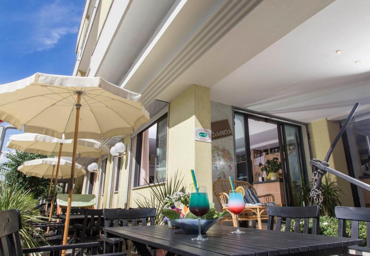 Hotel Franca Беллария-Иджеа-Марина Экстерьер фото